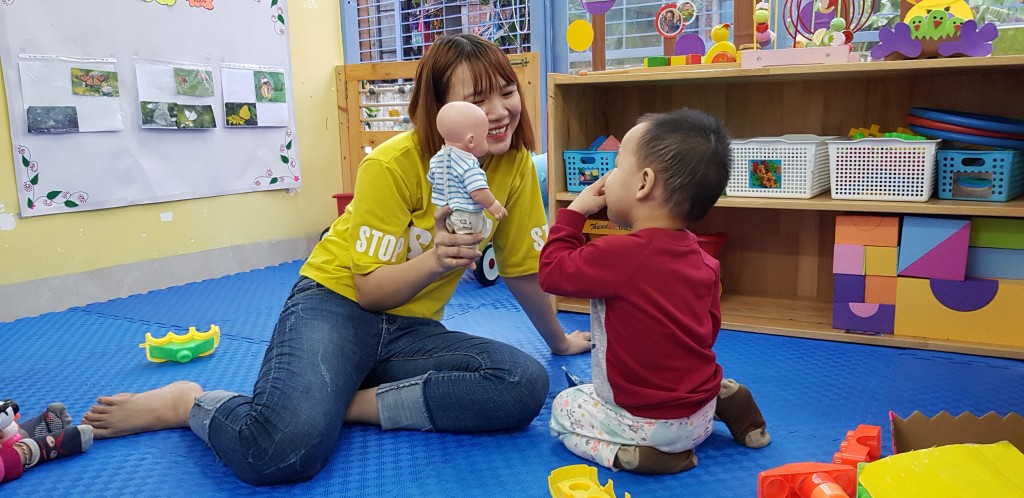 Tác hại của việc bỏ bê không chăm sóc trẻ